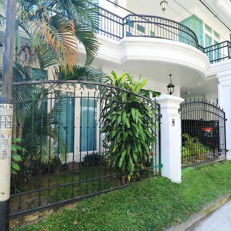 Ge Jacmart Homestay Makassar Eksteriør bilde
